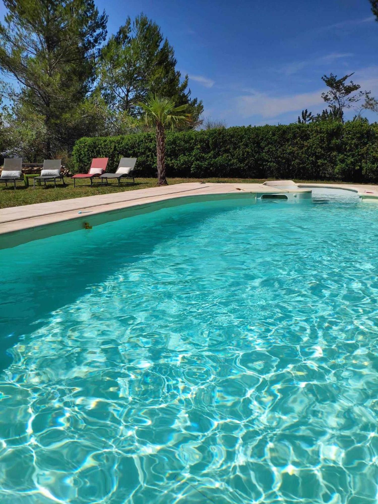 La Tourelle Suite Cosy Entre Vignoble Aixois Et Luberon Ле-Пюї-Сент-Репарад Екстер'єр фото